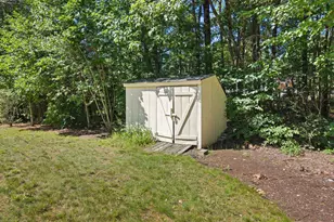 924 River Rd, Weare, NH 03281 - Photo 10