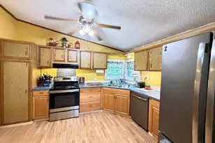 18 Algonquin Rd, Enfield, NH 03748 - Photo 4