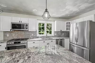 770 Mammoth Road, Pelham, NH 03076 - Photo 6