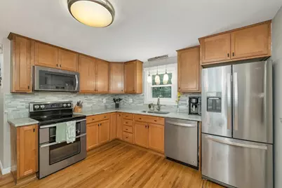 3 Maplewood Avenue, Dover, NH 03820 - Photo 2