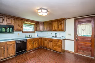 152 Parker Rd, Carroll, NH 03598 - Photo 10