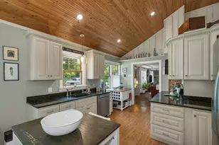 506 N Main St, Wolfeboro, NH 03894 - Photo 6