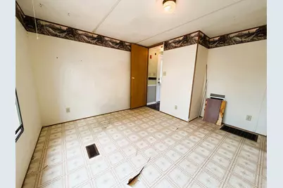 8 Hilltop Manor Mobile Home Park, Littleton, NH 03561 - Photo 28