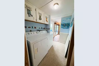 8 Hilltop Manor Mobile Home Park, Littleton, NH 03561 - Photo 12