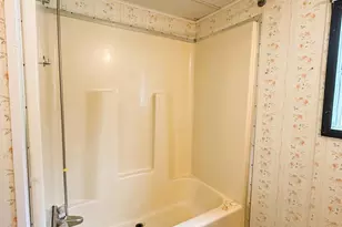 8 Hilltop Manor Mobile Home Park, Littleton, NH 03561 - Photo 20