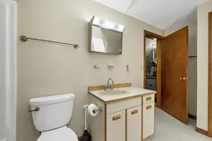 28 Tideview Dr, Dover, NH 03820 - Photo 20