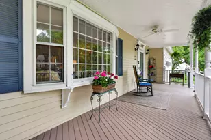 8 King Henry Dr, Londonderry, NH 03053 - Photo 6