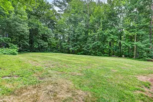 8 King Henry Dr, Londonderry, NH 03053 - Photo 12