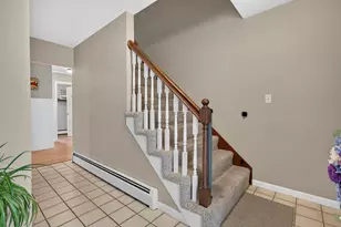 8 King Henry Dr, Londonderry, NH 03053 - Photo 40