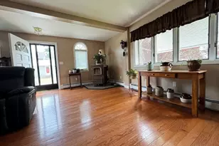 74 Hobart St, Manchester, NH 03104 - Photo 6