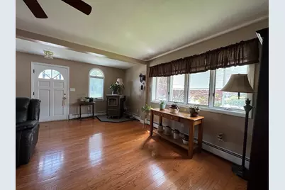 74 Hobart Street, Manchester, NH 03104 - Photo 8