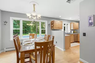 19 Tamarack Ln, Amherst, NH 03031 - Photo 12
