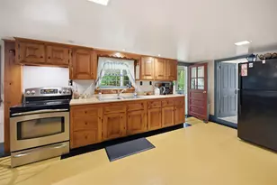 65 Chester Rd, Raymond, NH 03077 - Photo 16