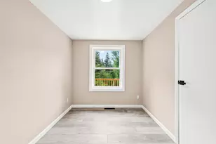 17 Fairway Dr, New Hampton, NH 03256 - Photo 16