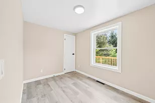 17 Fairway Dr, New Hampton, NH 03256 - Photo 14