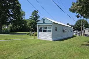 24 Michael St, Lebanon, NH 03766 - Photo 4