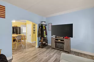 91 Dunbar St, Manchester, NH 03103 - Photo 2