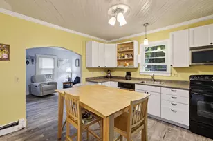 91 Dunbar St, Manchester, NH 03103 - Photo 4
