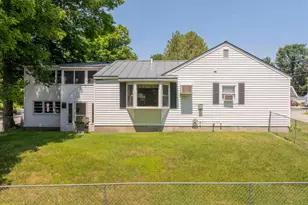 9 Placid Square, Lebanon, NH 03766 - Photo 2