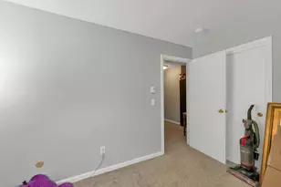 139 S Main St, Laconia, NH 03246 - Photo 16