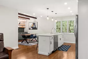 21 Foxglove Ct, Nashua, NH 03062 - Photo 6