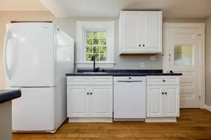 29 Mill St, Enfield, NH 03750 - Photo 8