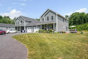 289-B Webster St, Hudson, NH 03051 - Photo 2