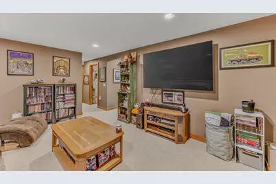 18 Armsby Circle, Campton, NH 03223 - Photo 36