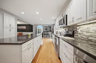 17 Laurel Rd, Hooksett, NH 03106 - Photo 6