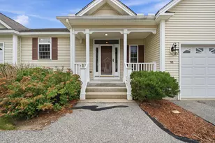34 Mammoth Rd, Hooksett, NH 03106 - Photo 6