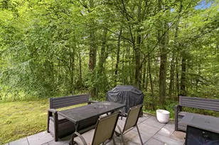 17 Chestnut Cir, Merrimack, NH 03054 - Photo 8