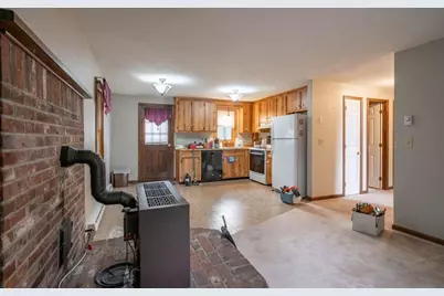 8-10 Ash Street #8, Milford, NH 03055 - Photo 4