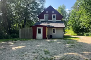 14 Railroad St, Milan, NH 03588 - Photo 2