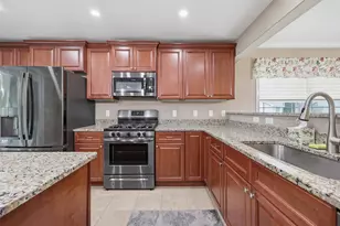 31 Castle Ct, Kingston, NH 03848 - Photo 16