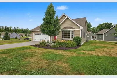 4 James Circle, Brentwood, NH 03833 - Photo 1