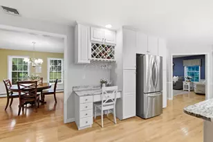 70 Ellyson Ave, Hampstead, NH 03826 - Photo 8