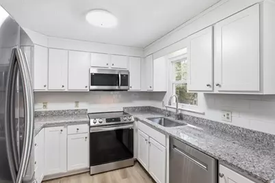 42 Jason Drive, Goffstown, NH 03045 - Photo 4