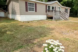 11 Page St, Plymouth, NH 03264 - Photo 2