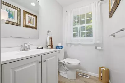 29 Chase Brook Circle, Litchfield, NH 03052 - Photo 10