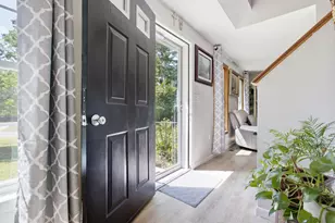 29 Chasebrook Cir, Litchfield, NH 03052 - Photo 2
