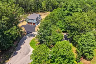 6 Eastview Dr, Derry, NH 03038 - Photo 1