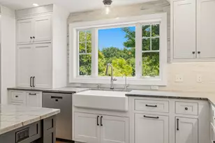 61 Bunker Hill Ave, Stratham, NH 03885 - Photo 8