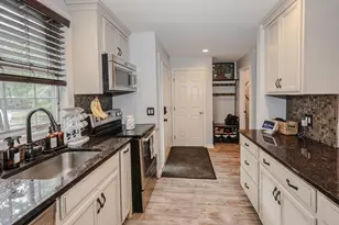 1465 Hooksett Rd, Hooksett, NH 03106 - Photo 6