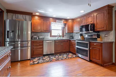 8 Sullivan Road, Hudson, NH 03051 - Photo 18