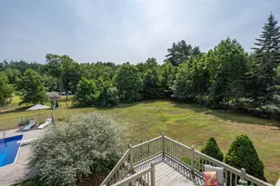 8 Sullivan Rd, Hudson, NH 03051 - Photo 6