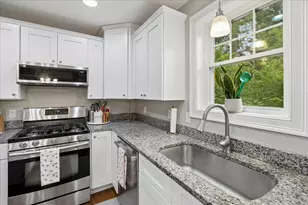 25 2nd St, Hudson, NH 03051 - Photo 18