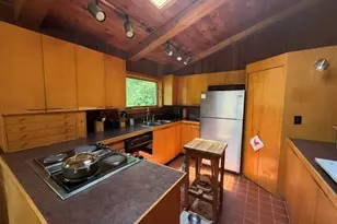 179 Sloan Rd, Williamstown, MA 01267 - Photo 14