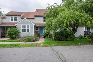 201 Winding Pond Rd, Londonderry, NH 03053 - Photo 1