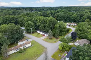 19 Village Dr, Raymond, NH 03077 - Photo 30