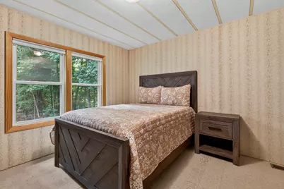 19 Village Drive, Raymond, NH 03077 - Photo 10